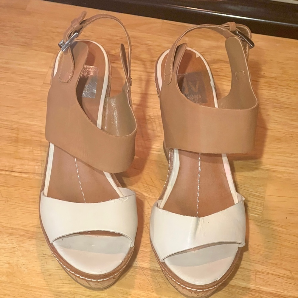 DOLCE VITA Cream Wedges